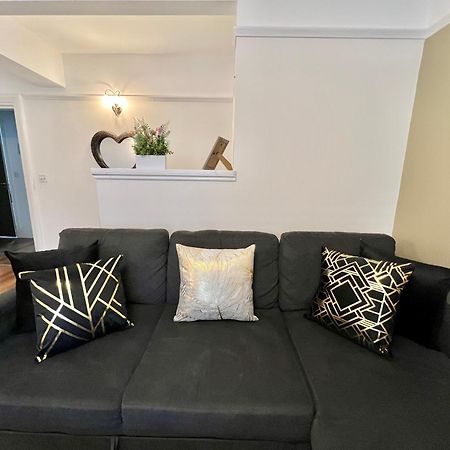 Large Family-Friendly 2Bd Glastonbury Retreat, Sleeps 5 Esterno foto