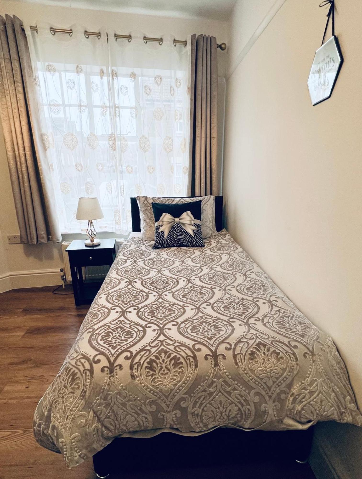 Large Family-Friendly 2Bd Glastonbury Retreat, Sleeps 5 Esterno foto