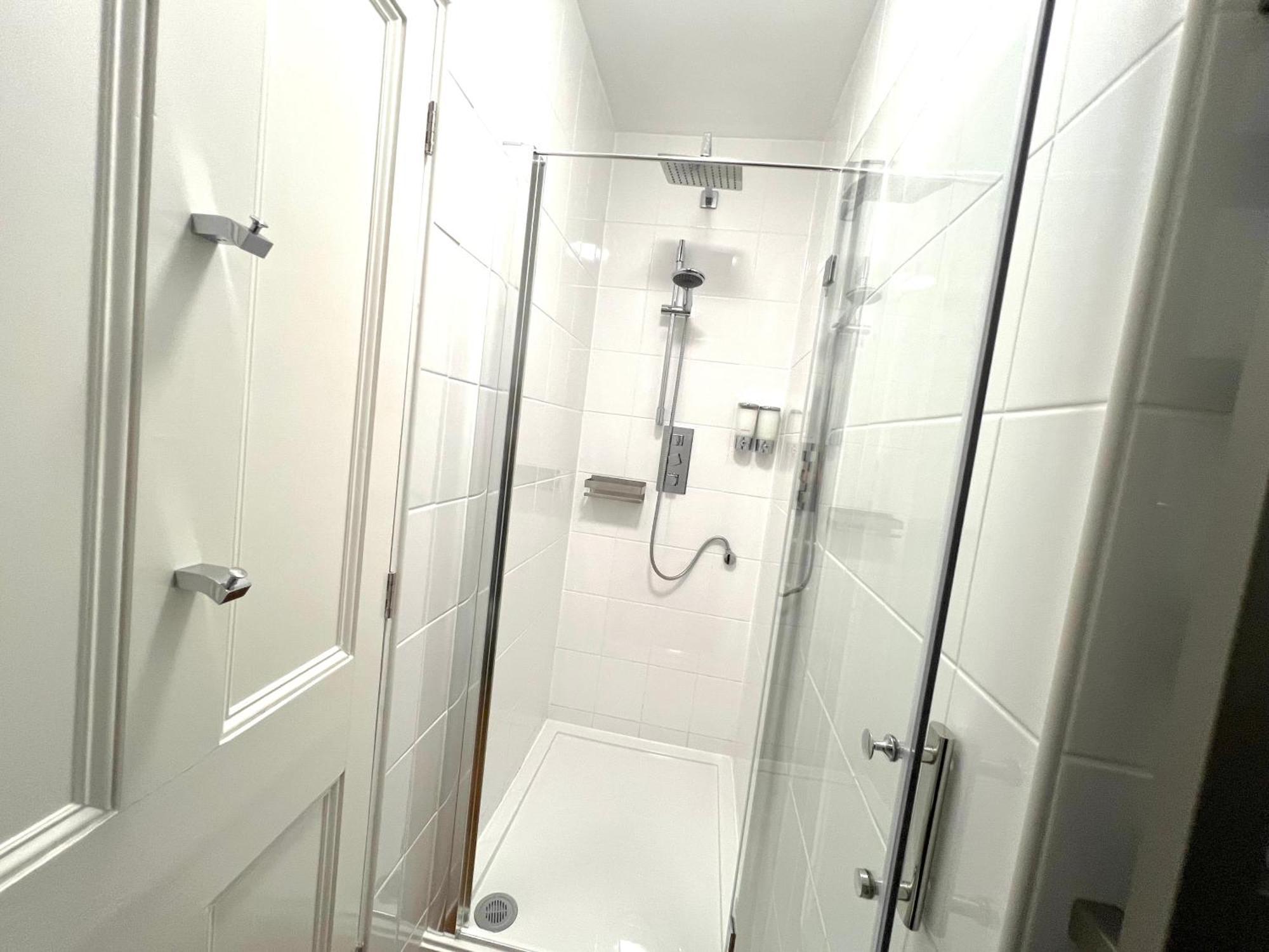 Large Family-Friendly 2Bd Glastonbury Retreat, Sleeps 5 Esterno foto